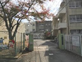 東市小学校