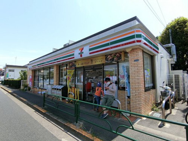 セブンイレブン 三鷹新川2丁目店の画像1