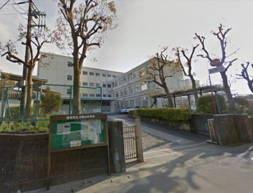 横浜市立日限山中学校の画像1