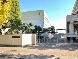 名古屋市立振甫中学校の画像1