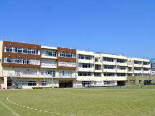 北区立王子桜中学校の画像1