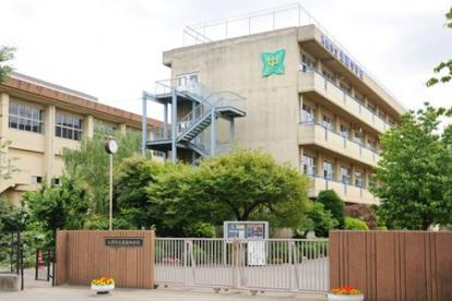 入間市立豊岡中学校の画像1
