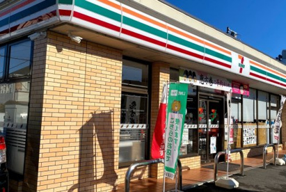 セブン-イレブン 日野高幡橋南店の画像1