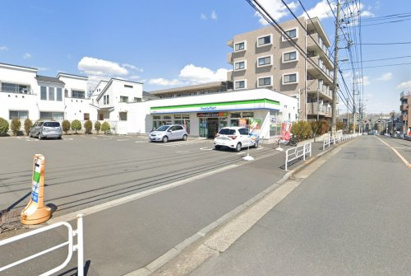 ファミリーマート 日野神明店の画像1