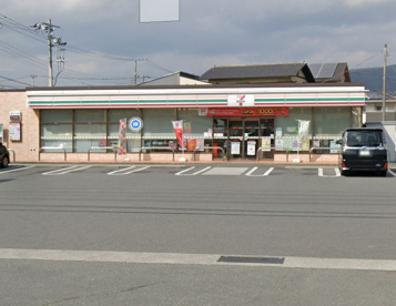 セブンイレブン富士市中里店の画像1
