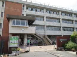 柏原市立玉手中学校の画像1