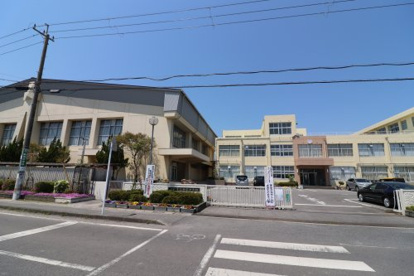 草津市立新堂中学校の画像3