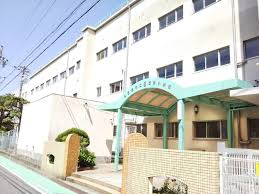 名古屋市立春岡小学校の画像