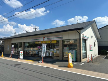 セブンイレブン 京都上桂宮ノ後町店の画像1