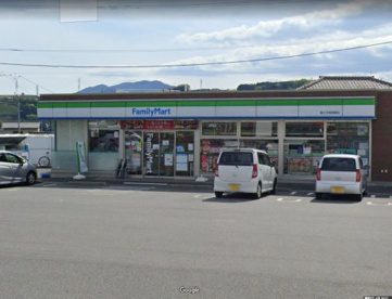 ファミリーマート　富士天間高屋店の画像1