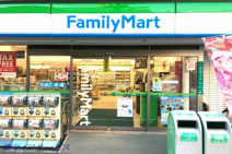 ファミリーマート 淀川図書館前店
