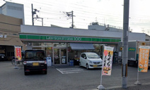ローソンストア100八尾曙町店