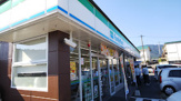 ファミリーマート 柏原四丁目店