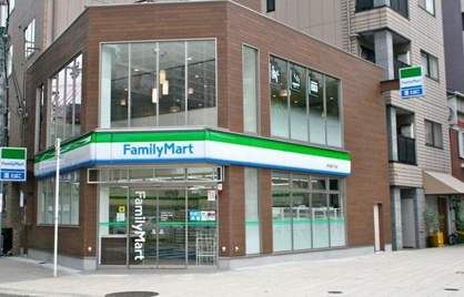 ファミリーマート 西天満四丁目店の画像1