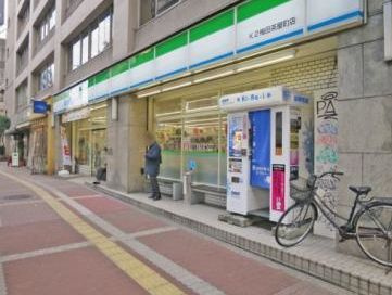 ファミリーマート K2茶屋町西店の画像1