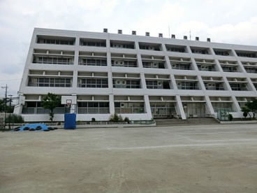 足立区立六月中学校の画像1