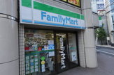 ファミリーマート　目白三丁目店