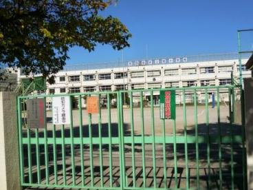世田谷区立旭小学校の画像1