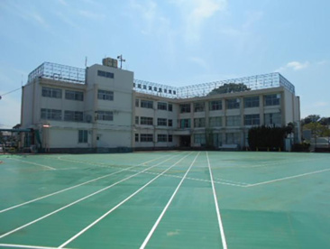 大田区立馬込東中学校の画像1