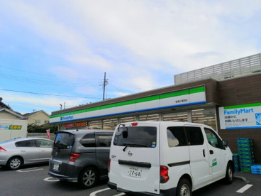 ファミリーマート 綾瀬小園西店の画像1