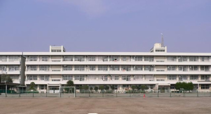 藤岡市立鬼石中学校の画像1