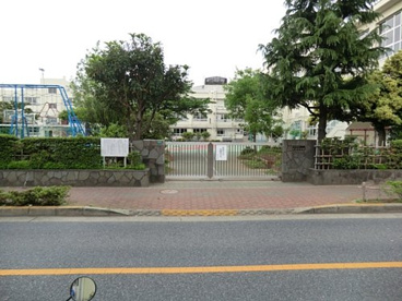 江戸川区立大杉小学校の画像1