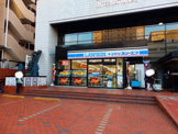 ローソン LAWSON+スリーエフ山下町タワー入口店