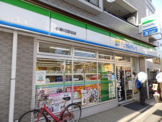 ファミリーマート 小浦杉田駅前店