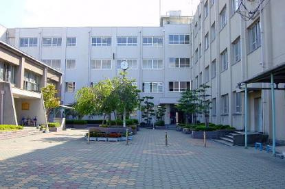 高槻市立冠小学校の画像1