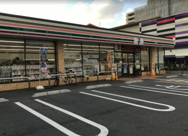 セブンイレブン 堺蔵前町店の画像1