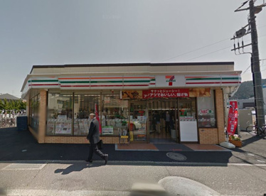 セブンイレブン 逗子5丁目店の画像1