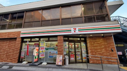 セブンイレブン ハートインJR杉本町駅西口店の画像1