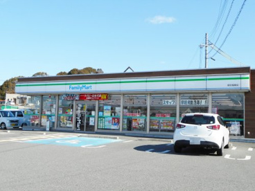 ファミリーマート 御坊塩屋店の画像1