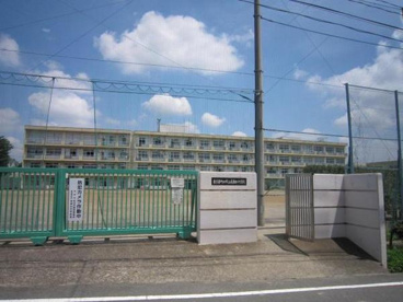町田市立成瀬台中学校の画像1