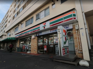セブンイレブン北区赤羽西5丁目店の画像1