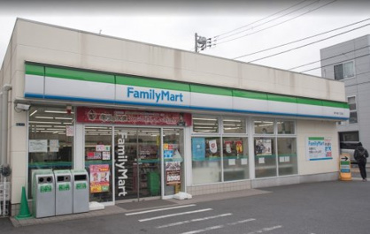 ファミリーマート 東十条六丁目店の画像1