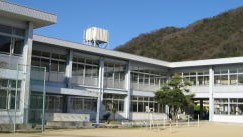 鳴門市立鳴門中学校の画像1