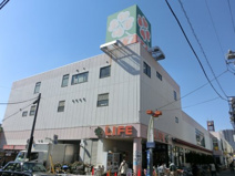 ライフ千歳烏山店