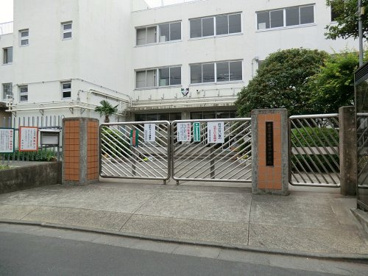 世田谷区立世田谷中学校の画像1