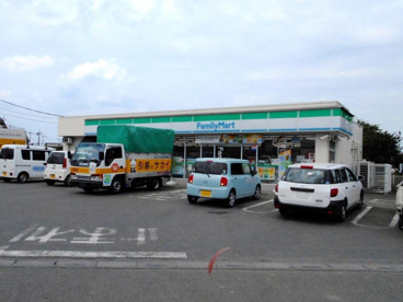 ファミリーマート 上尾領家工業団地店の画像1