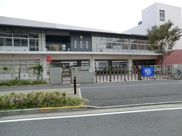 横浜市立十日市場小学校の画像1
