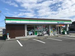 ファミリーマート 伏見横大路店の画像1