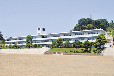 小田原市立国府津中学校の画像1