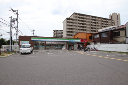 ファミリーマート　喜連7丁目店の画像1