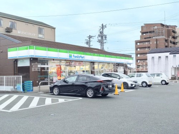 ファミリーマート 浜松志都呂店の画像1
