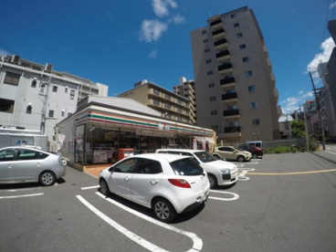 セブンイレブン 吹田江の木町店の画像1