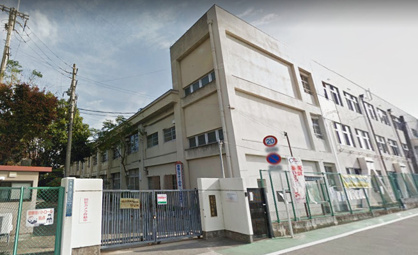 羽曳野市立高鷲小学校の画像1