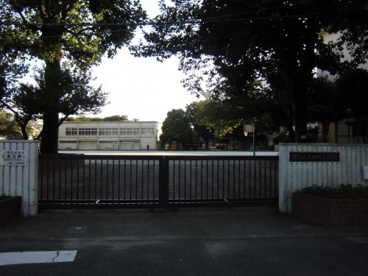 練馬区立仲町小学校の画像1
