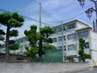 東小学校