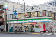 ファミリーマート 目白駅前店